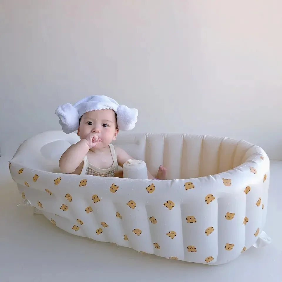 Portable Cartoon Inflatable Baby Bathtub Children's Paddling Pool Newborn Pool Baby Toiletries