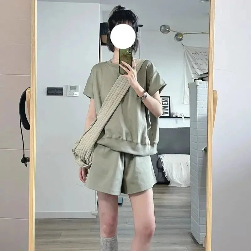 Korean Youth Leisure Age Reducing Sports Set 2024 Summer New Fashion Student Korean Loose Short sleeved Shorts Two Piece Set WLF