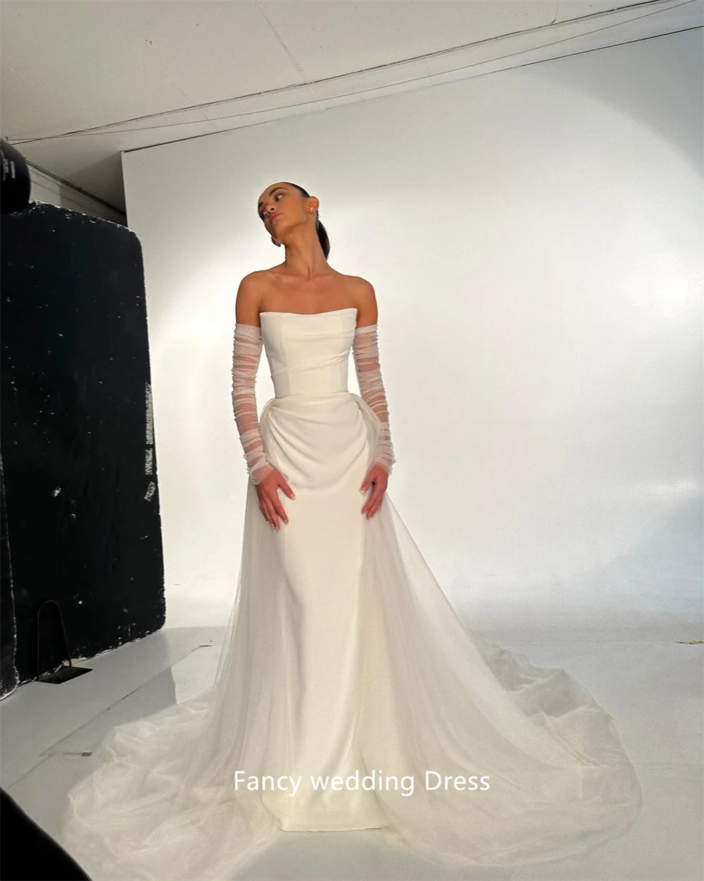 Fancy Simple Strapless Stretch Wedding Dresses With Detachable Train Tulle Gloves Sleeves Bridal Gowns Vestido de noiva 2024