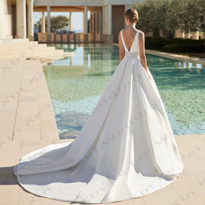 Sexy Mermaid Backless Wedding Dresses Vintage Elegant Luxury Round Neck Sleeveless Fluffy Princess Simple Mopping Bride Gowns